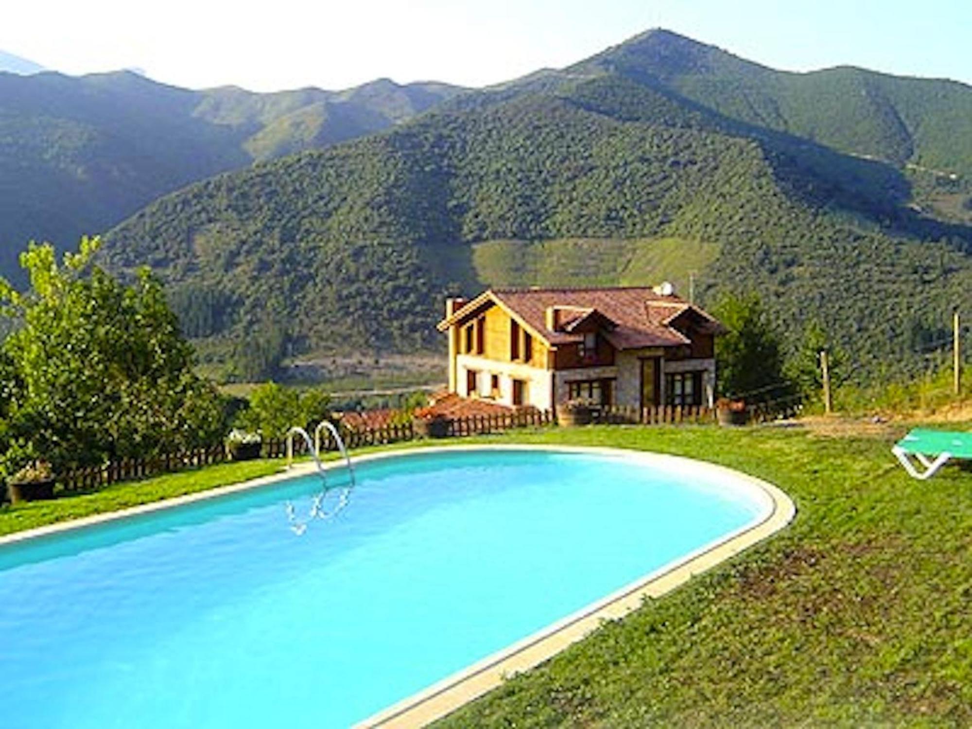 Posada El Bosque Mieses Ngoại thất bức ảnh